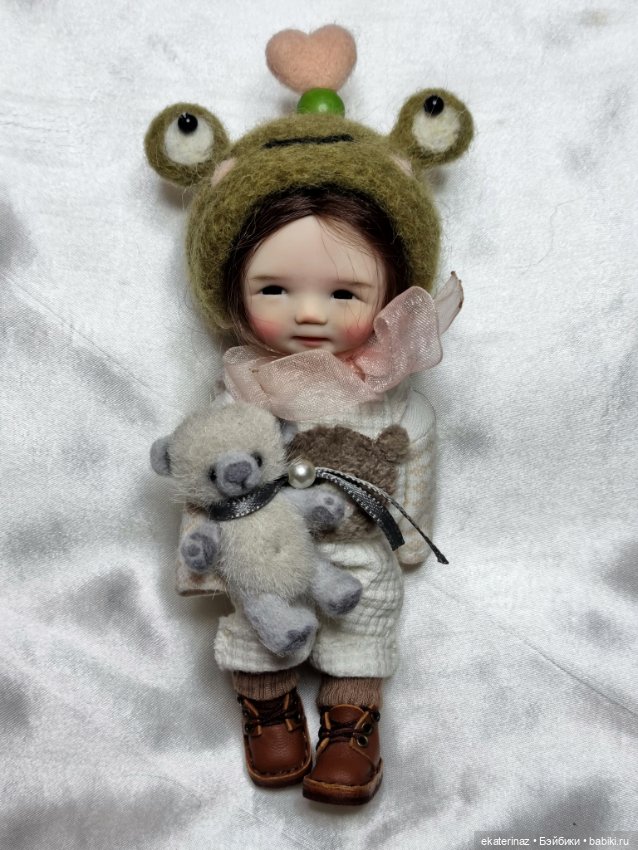 Шапка для Акико — Авторские украшения и аксессуары для кукол: фото (фото 5)