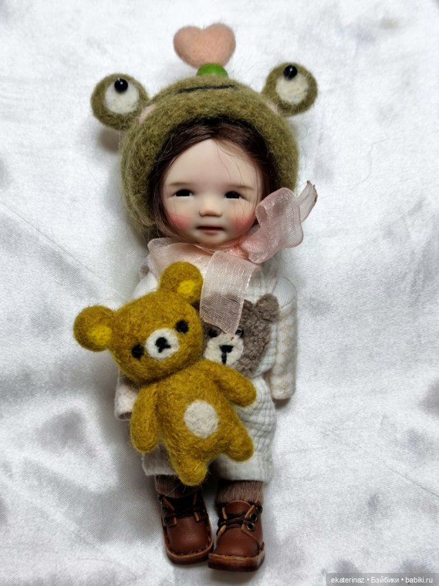 Шапка для Акико — Авторские украшения и аксессуары для кукол: фото (фото 6)