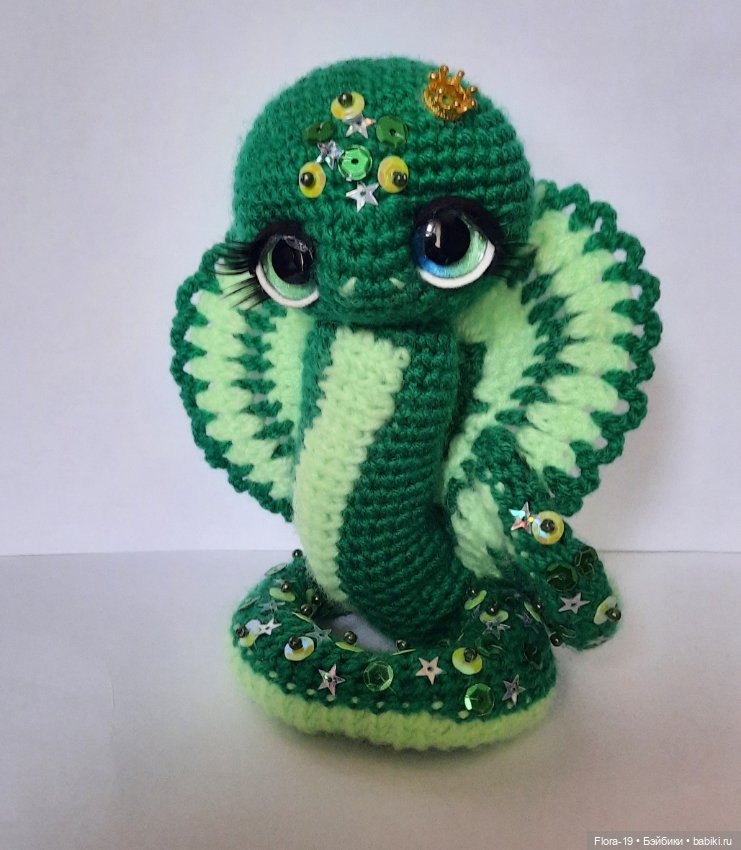 Изумрудная Змейка — Вязаные игрушки и амигуруми: крючком (фото 4)