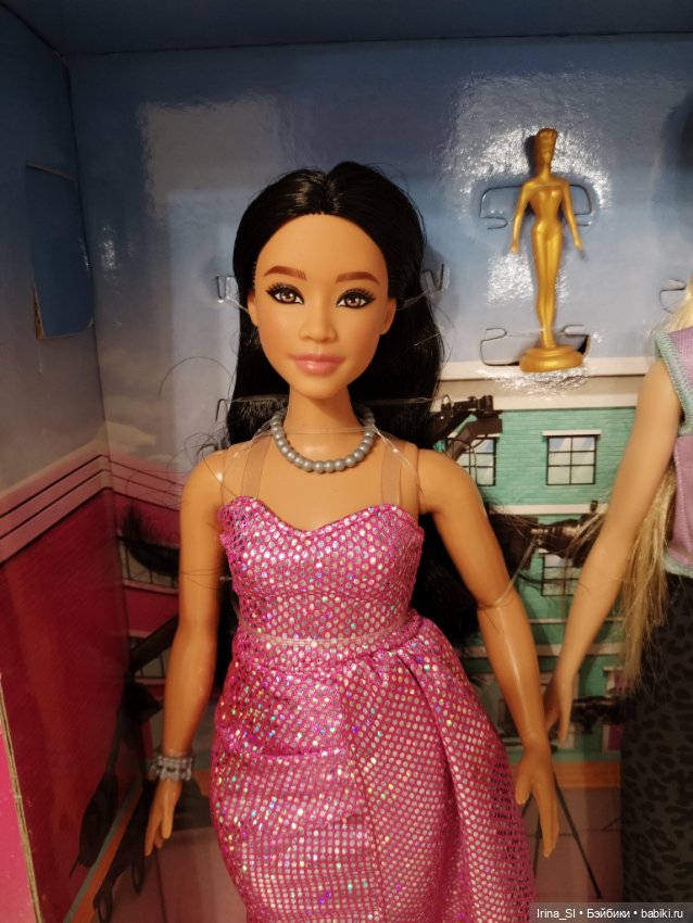Обзор на новый набор Барби "Карьера года 2024": "Женщины в кино" (фото 2)