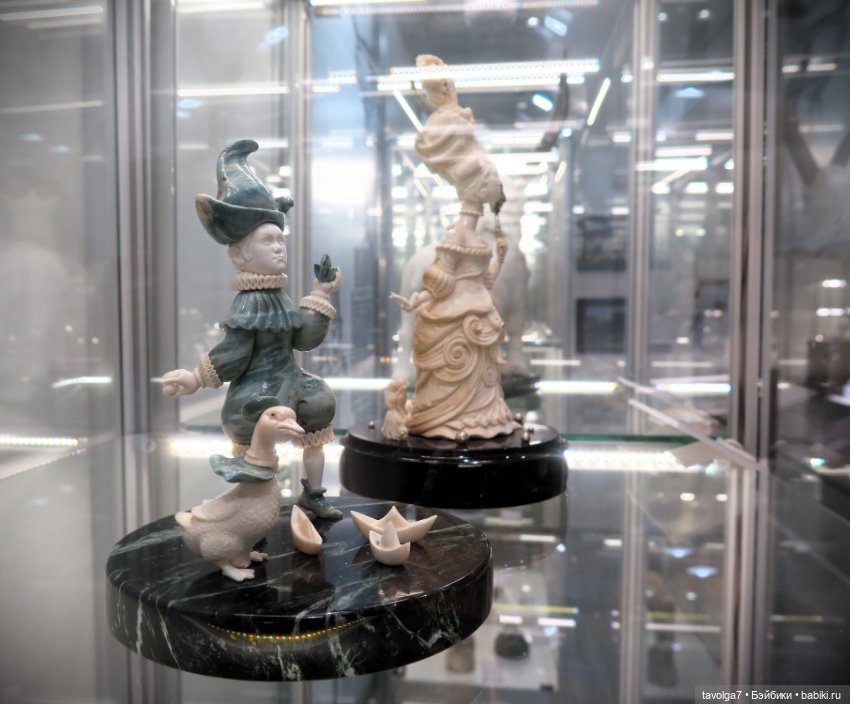 Великолепная выставка камнерезов "Мастера России" в Москве до 8.12.24 в Амбер Плаза (фото 4)