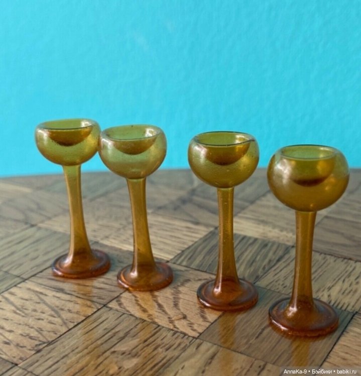 Фотоподборка антикварного стекла с аукционов (фото 8)