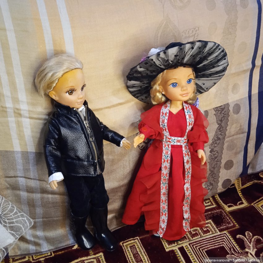 Сердца трёх или четырех ? Куклы играют в кино