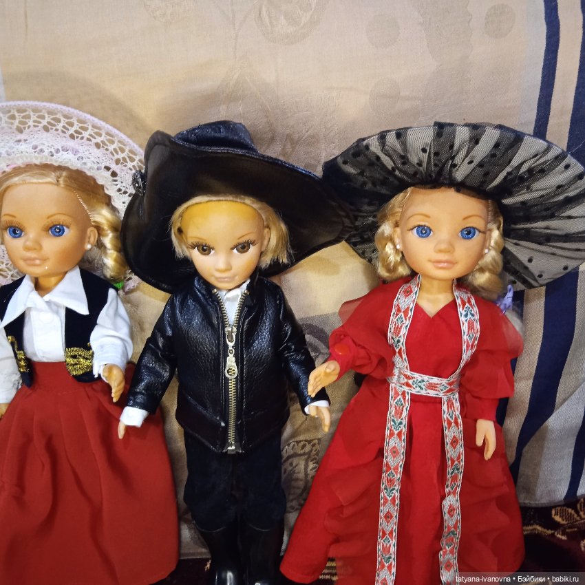 Сердца трёх или четырех ? Куклы играют в кино