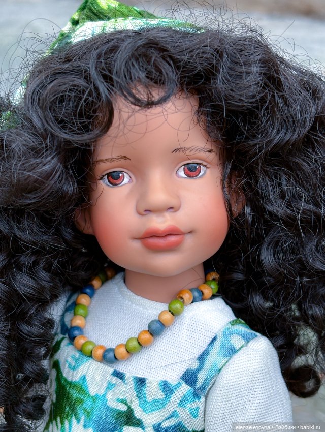 Прогулки с ранним Тоннером, Nina in Batik (фото 3)