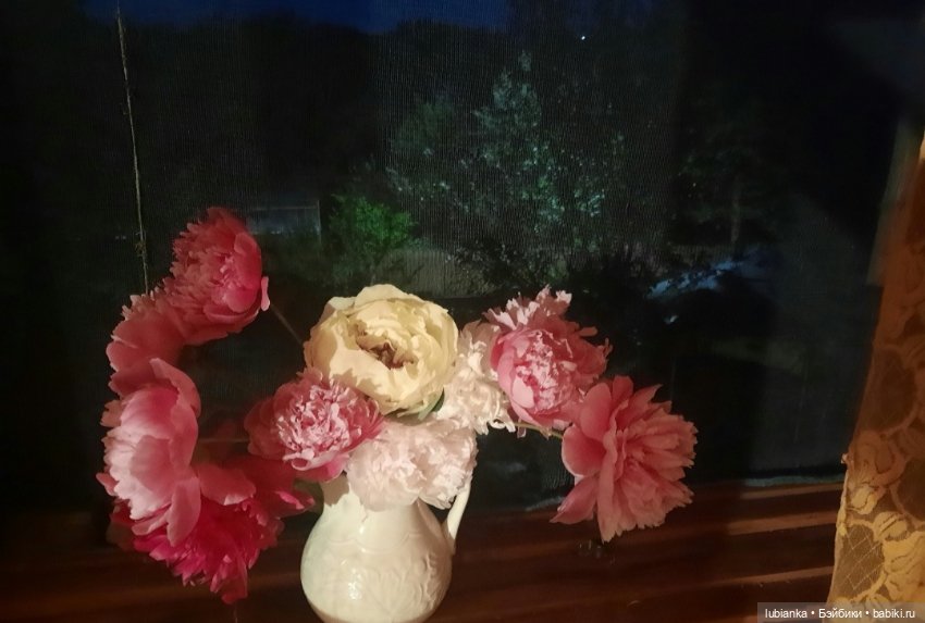 "Июнь...кудрявый и весёлый...во всё цветущее влюблённый"