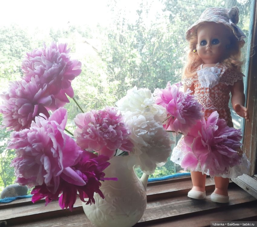 "Июнь...кудрявый и весёлый...во всё цветущее влюблённый"