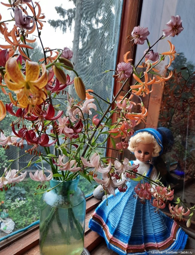 "Июнь...кудрявый и весёлый...во всё цветущее влюблённый"