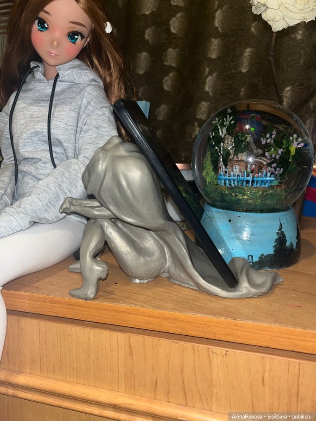 Подставка для телефона в виде Bratz (фото 4)