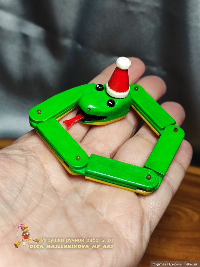 Змейка новогодняя🎄❄🐍 — Авторские игрушки из дерева: резьба