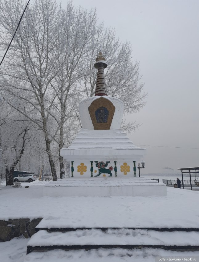 Прогулка маленького Рамзеса по предновогоднему Кызылу