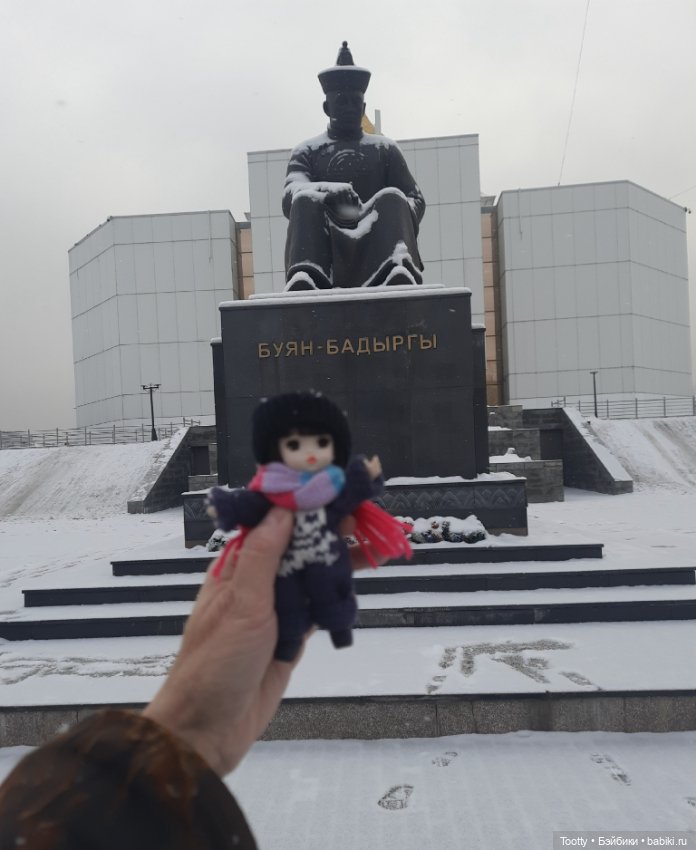 Прогулка маленького Рамзеса по предновогоднему Кызылу (фото 9)