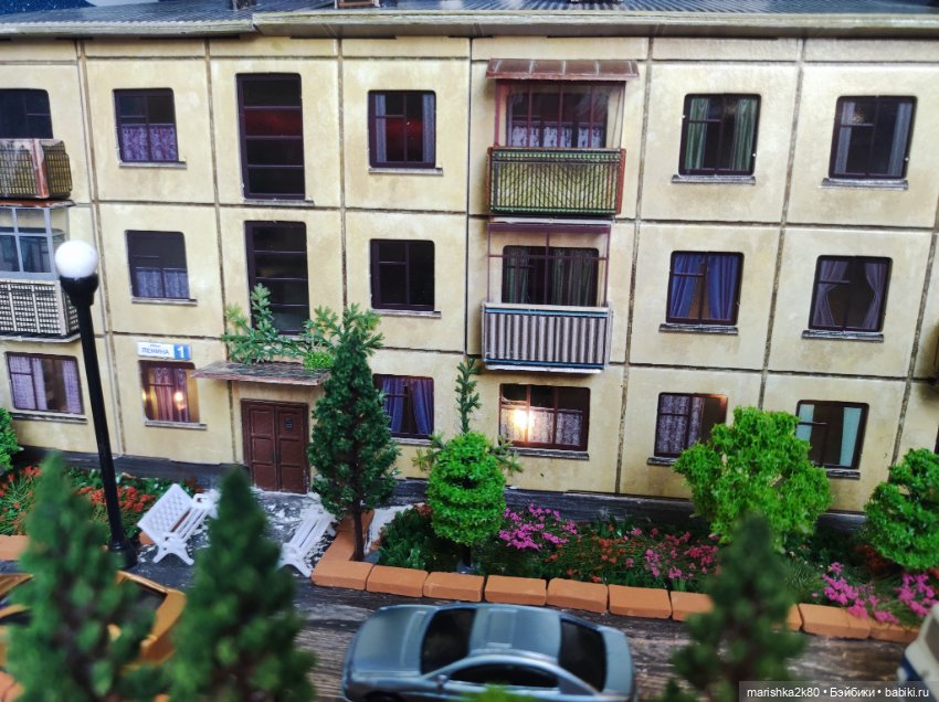 Полка со старым домом — Кукольные домики своими руками: фото