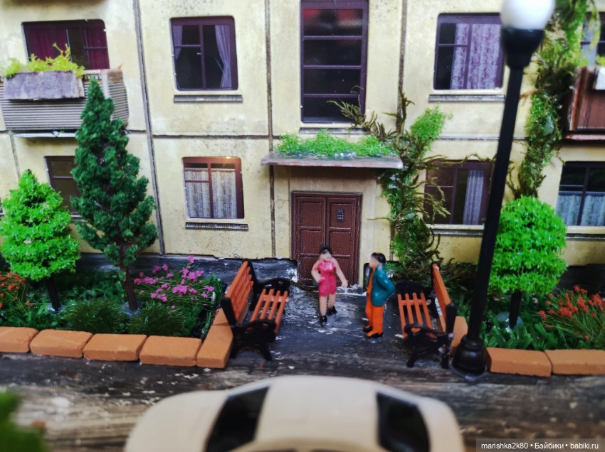 Полка со старым домом — Кукольные домики своими руками: фото