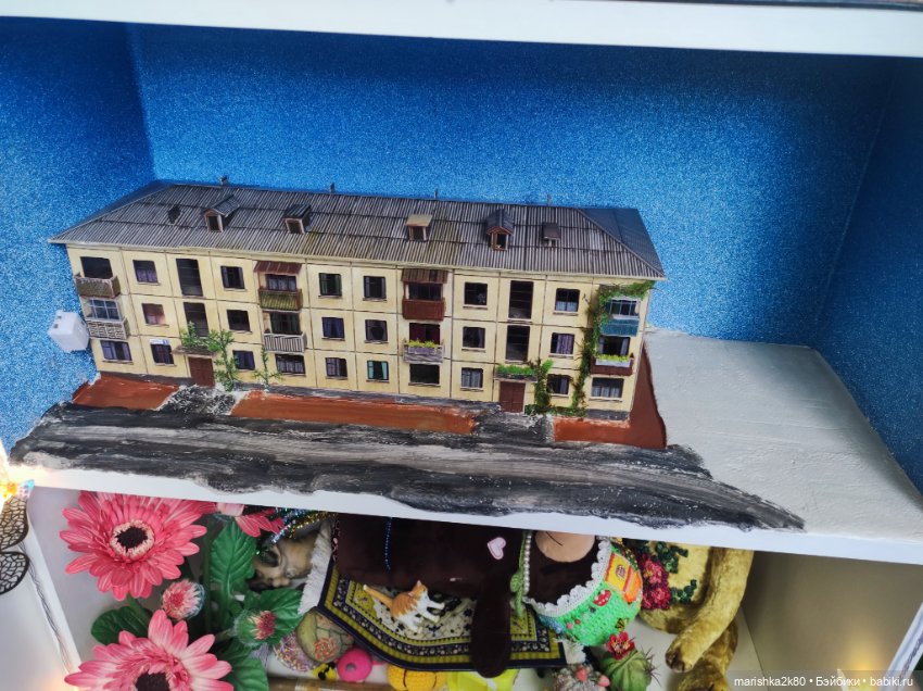 Полка со старым домом — Кукольные домики своими руками: фото (фото 6)