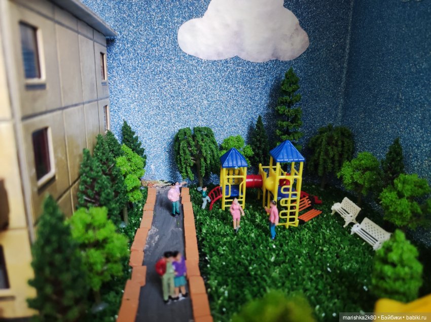 Полка со старым домом — Кукольные домики своими руками: фото