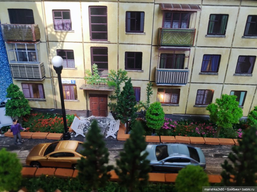 Полка со старым домом — Кукольные домики своими руками: фото