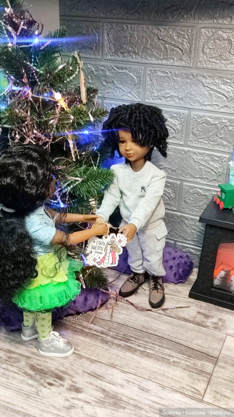 Джейс — Куклы Ruby Red (Руби Ред) Fashion Friends: Siblies (фото 6)