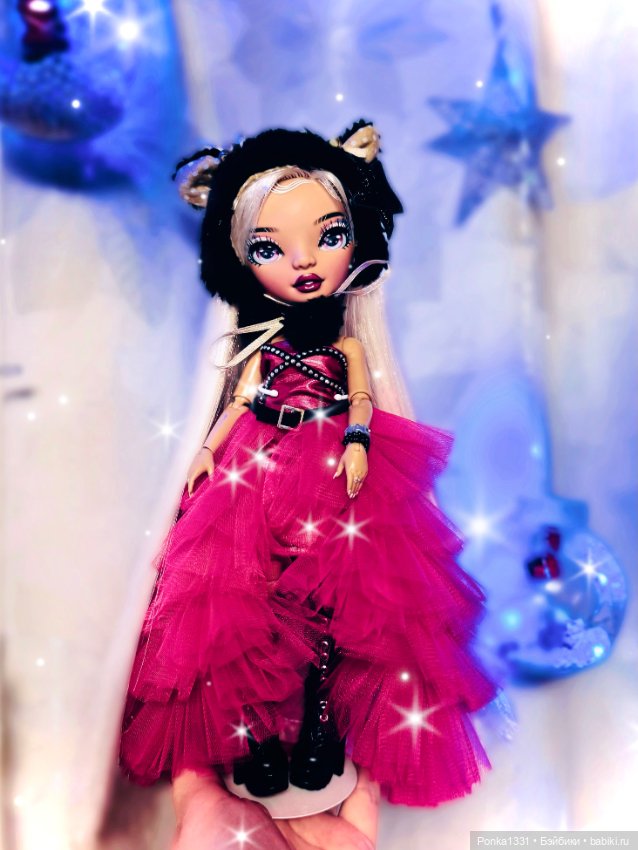 Радужная часть куклосемейства радуется огонёчкам 🌟 (фото 3)