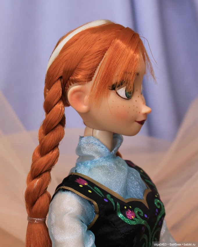 Поющая Анна из "Холодного сердца" от Disney