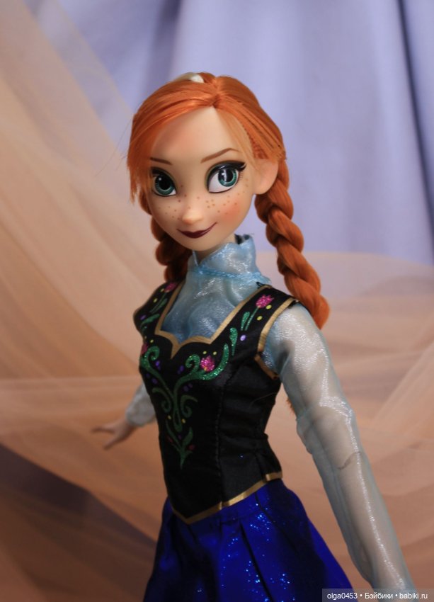 Поющая Анна из "Холодного сердца" от Disney