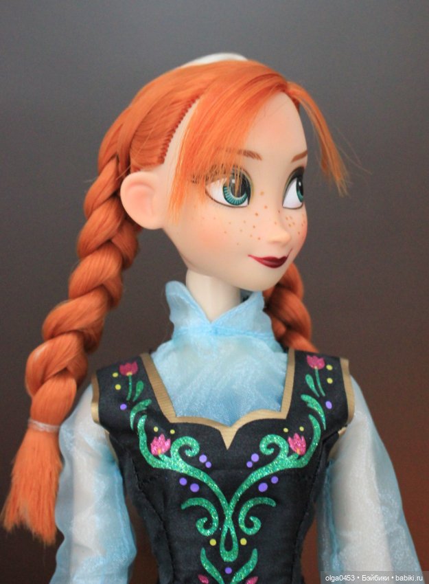 Поющая Анна из "Холодного сердца" от Disney