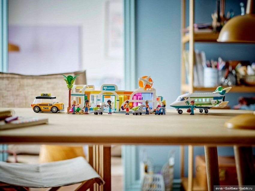 Новинки LEGO Friends 2025: корги, хорьки, морские свинки