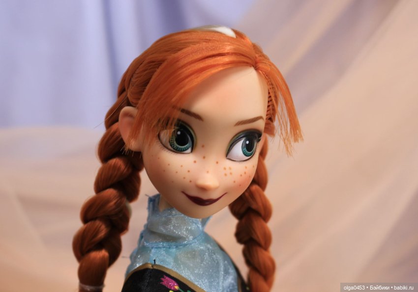 Поющая Анна из "Холодного сердца" от Disney