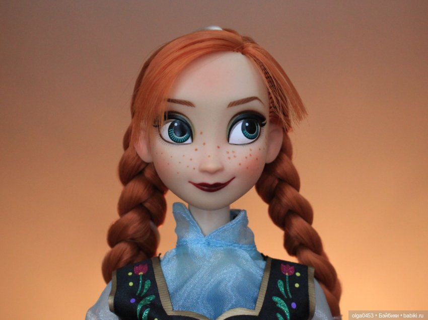 Поющая Анна из "Холодного сердца" от Disney