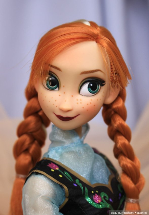 Поющая Анна из "Холодного сердца" от Disney