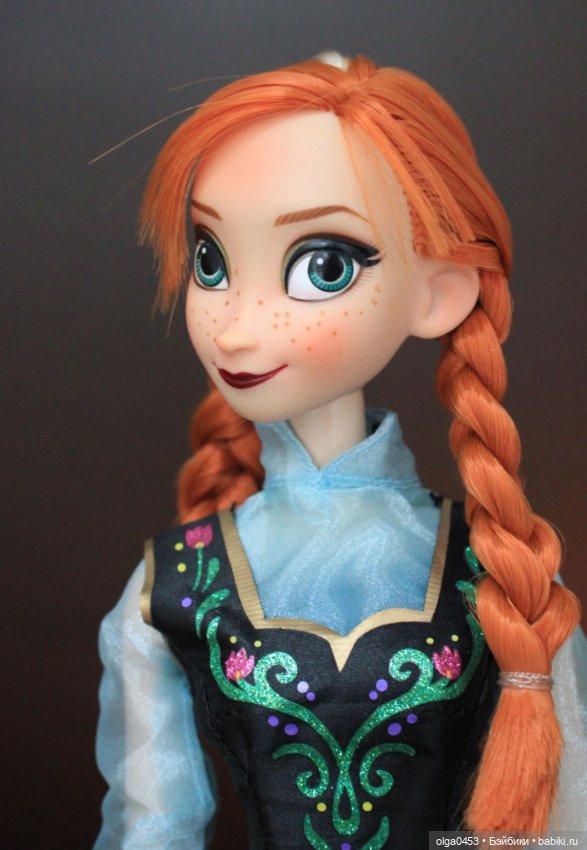 Поющая Анна из "Холодного сердца" от Disney
