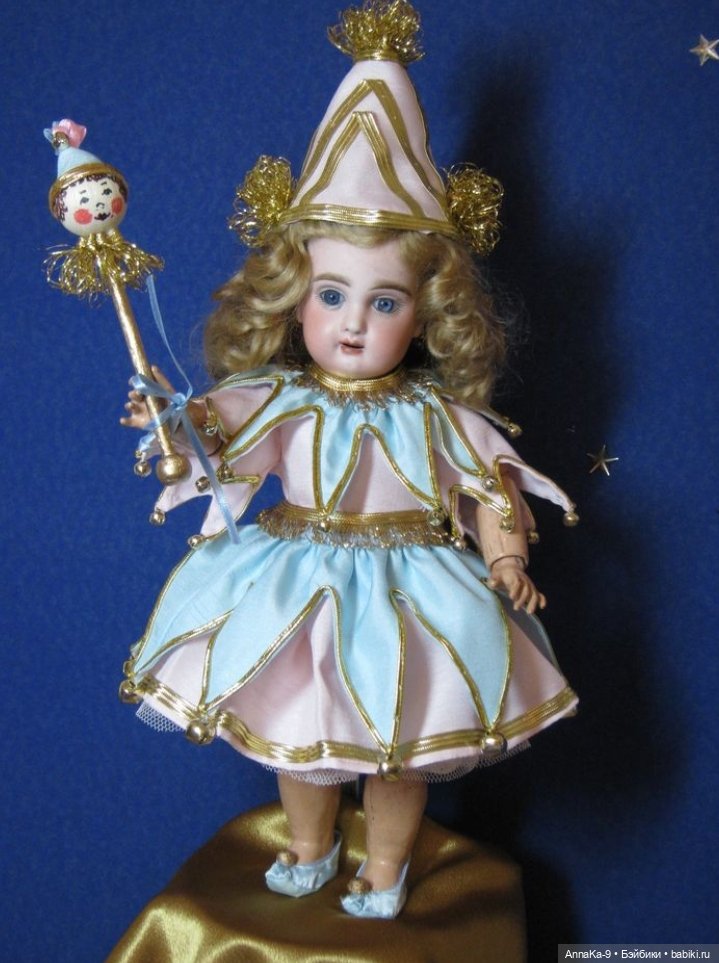 Комедия Дель Арте, женские маски