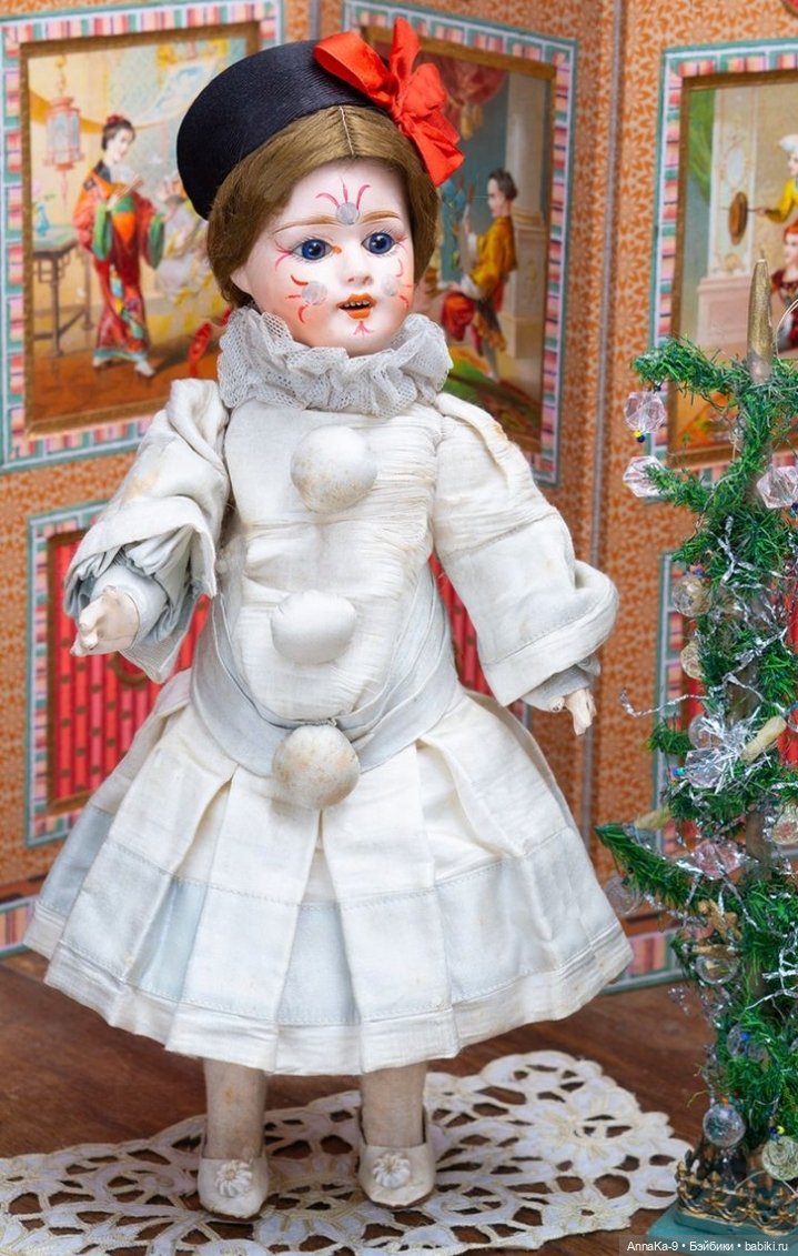 Комедия Дель Арте, женские маски