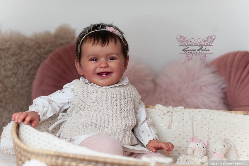 Felicity от скульптора Priscila Lopez, автор прототипа Symara Feitosa