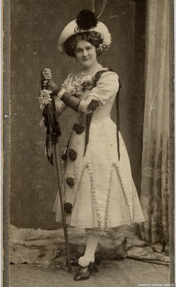 Карнавальные костюмы, выкройки, идеи