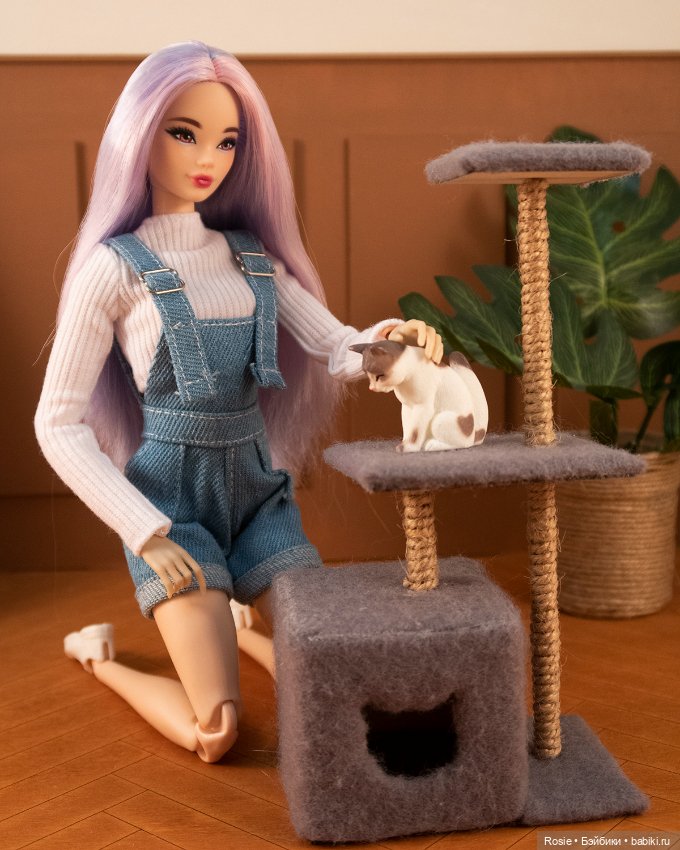 Коллекция ярких сервантов и кошачий домик (фото 10)