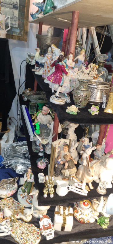 Куколки и статуэтки на Тишинке