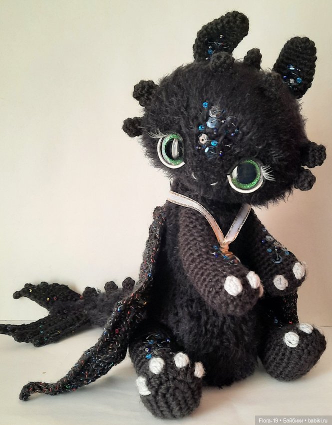 Милая парочка Дневная и Ночная Фурии (фото 5)