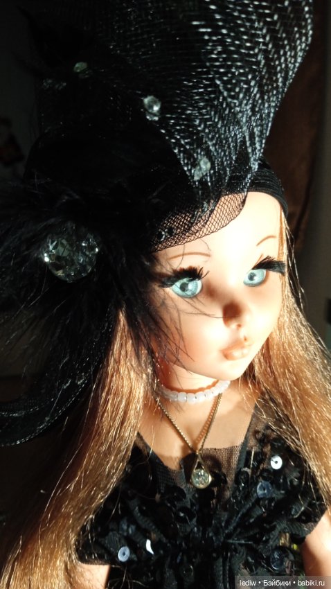 Новая жизнь старых кукол. Девушка Бонда. Рождество