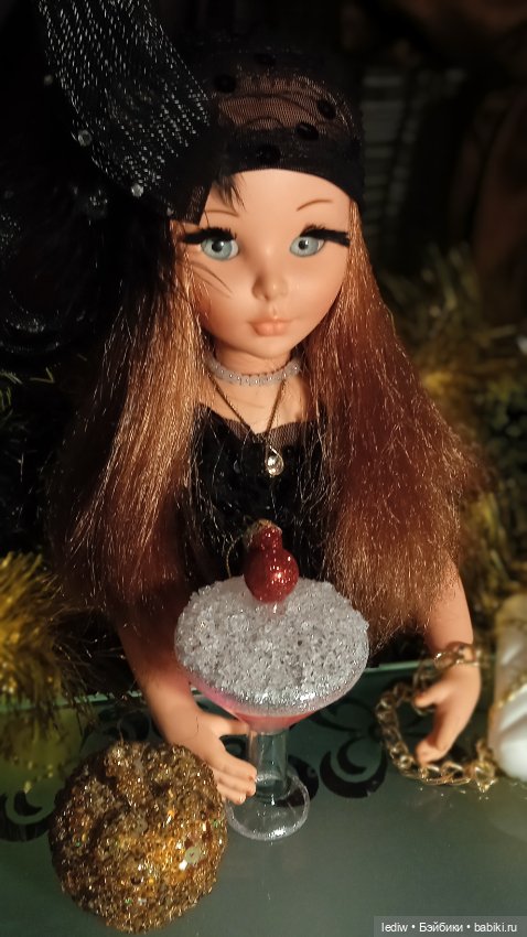 Новая жизнь старых кукол. Девушка Бонда. Рождество