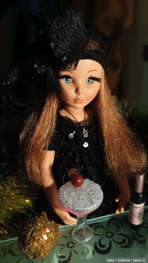 Новая жизнь старых кукол. Девушка Бонда. Рождество