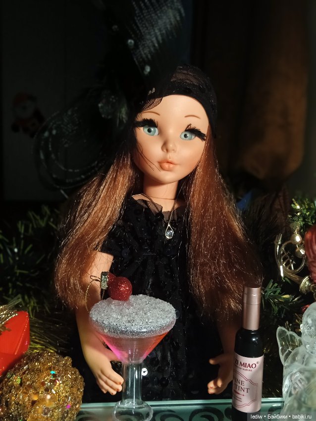 Новая жизнь старых кукол. Девушка Бонда. Рождество