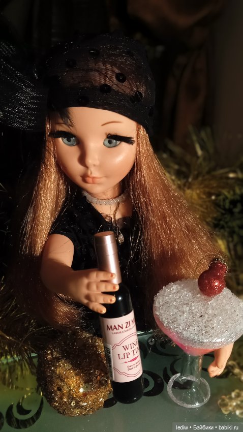 Новая жизнь старых кукол. Девушка Бонда. Рождество