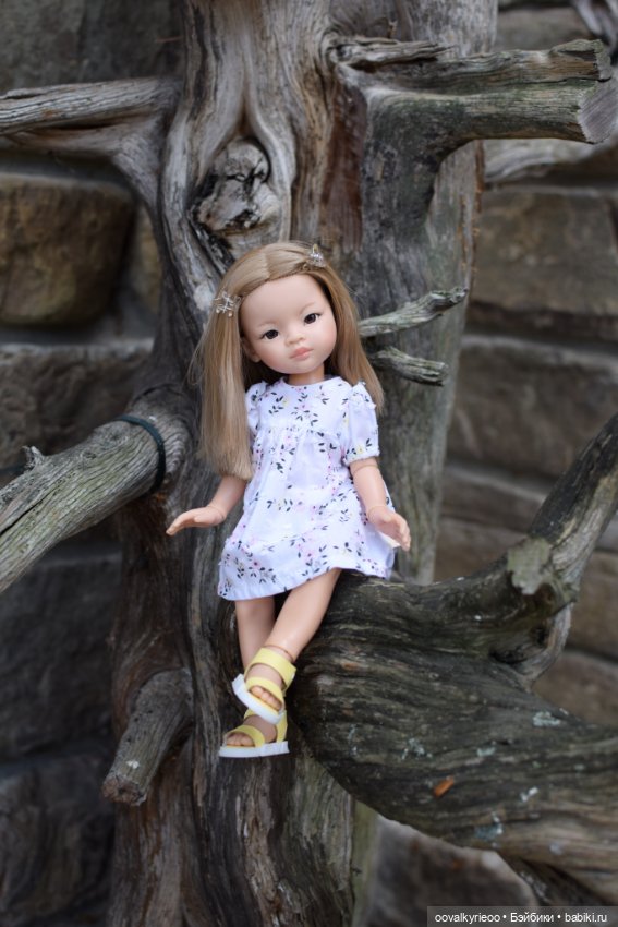 Прогулка по Кабардинке — Куклы Paola Reina (Паола Рейна): новинки (фото 5)