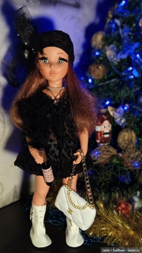 Новая жизнь старых кукол. Девушка Бонда. Рождество