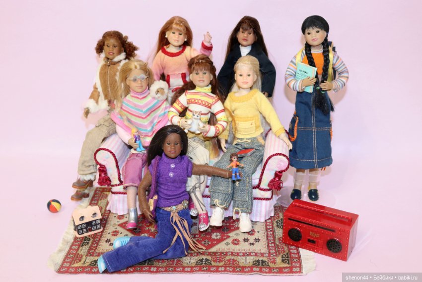 Собрала всю коллекцию — Коллекции игровых кукол (Playline): фото полок