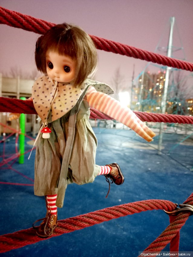 Когда берёшь с собой куклу просто так 😊 (фото 8)