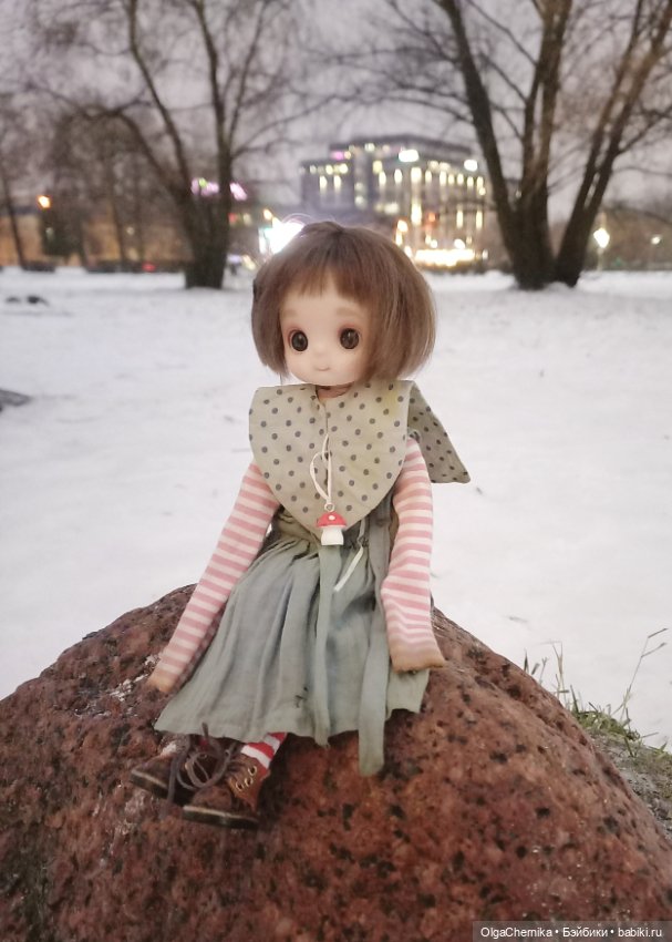 Когда берёшь с собой куклу просто так 😊 (фото 3)