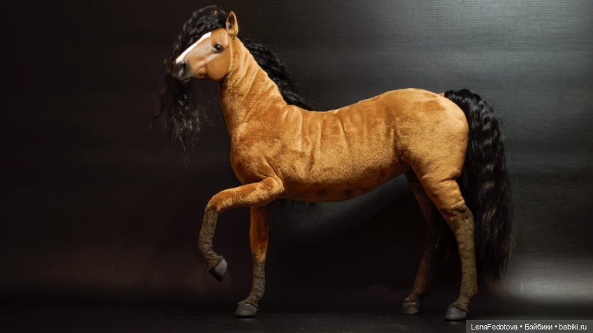 Коричневая лошадка 27 см в холке