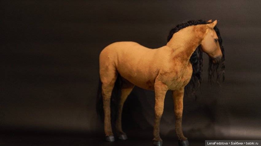 Коричневая лошадка 27 см в холке (фото 4)